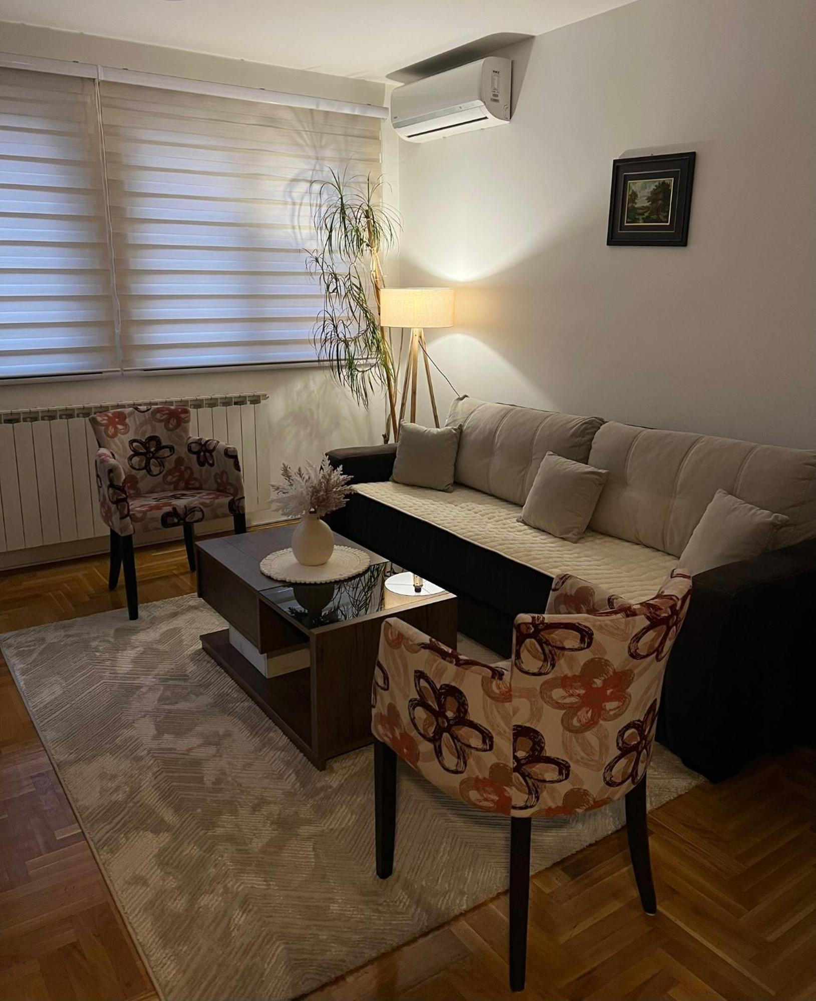 Apartman Manja Lukavica Exterior photo